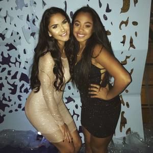 Meet your Posher, Dezah